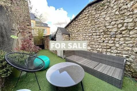 Property Image 1