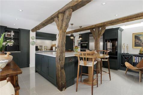 Kitchen/Breakfast Rm