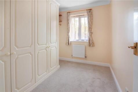 Bed/Dressing Room