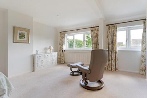 Principal Bedroom.