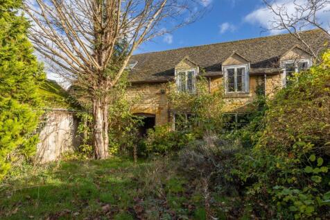 Garden &amp; Outbuilding