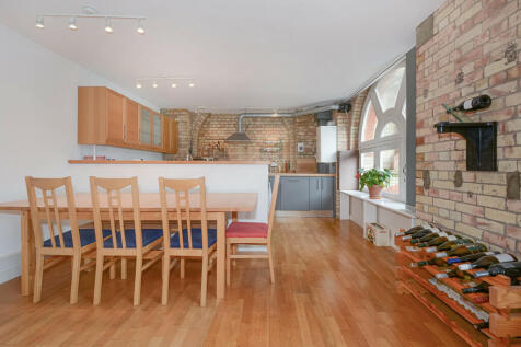 37 Pump House Clo...