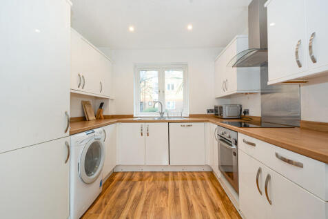 15 Hardy Close(2)