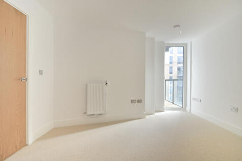 Large Bedroom