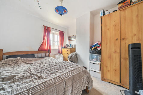 1302952-15-683ed2...