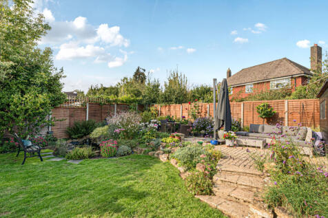 1360089-4-68daae8...