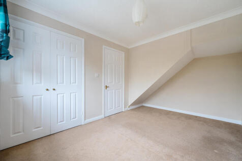 1366038-18-68ee40...