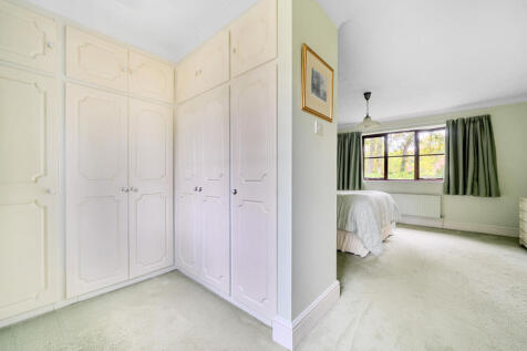 1364716-23-68f230...