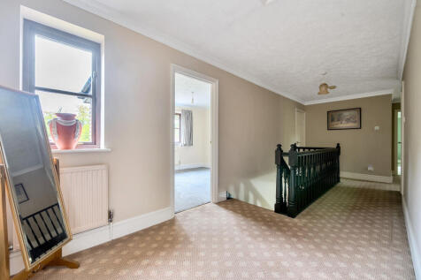 1364716-32-68f237...