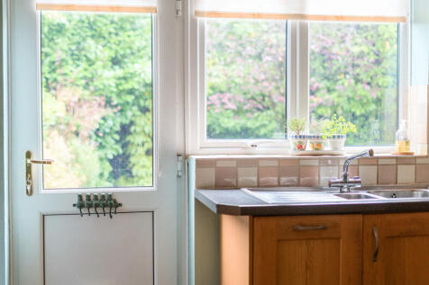 1373027-64-6904cc...