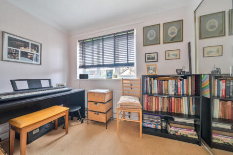 1373027-53-6904c6...