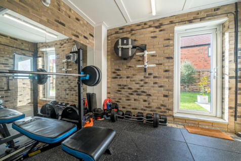 1361236-8-68ff7fb...