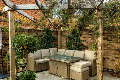 1361236-6-68ff7fb...