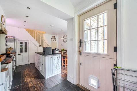 1375169-27-690c78...