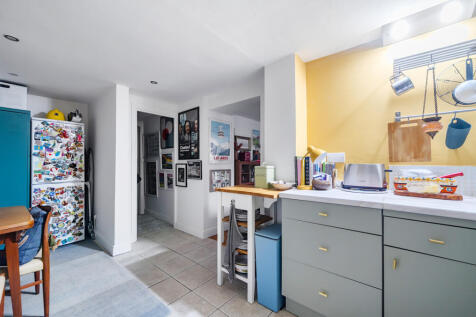 1382210-10-691738...