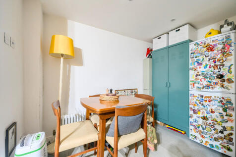 1382210-9-6917381...