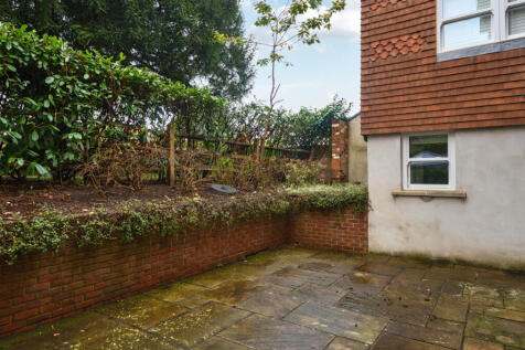 1376315-6-690c859...