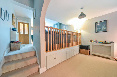 1383745-9-6920857...