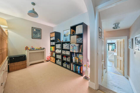 1383745-11-692085...