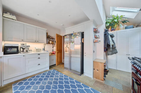 1383745-21-692085...