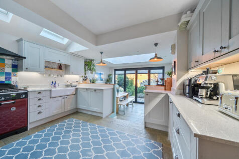 1383745-13-692085...