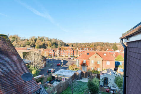 1383745-45-692086...