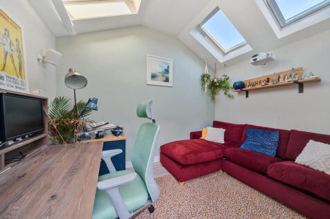 1383745-46-692086...