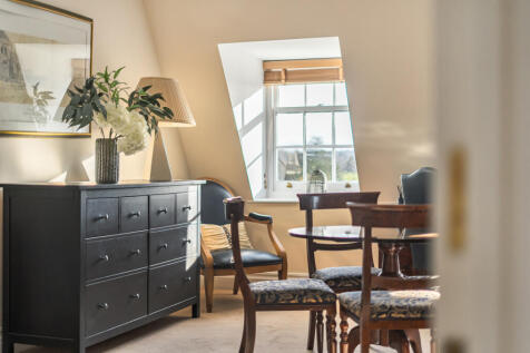 1386720-16-692ee4...