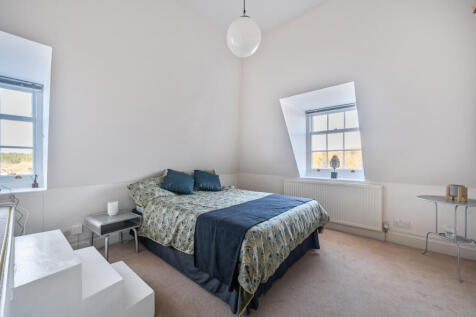 1386720-8-692ee3d...