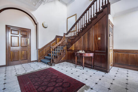 1386720-5-692ee39...