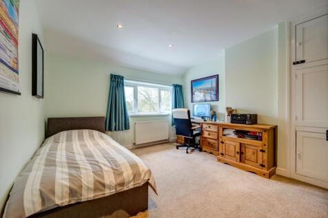 1st Floor Bedrooms