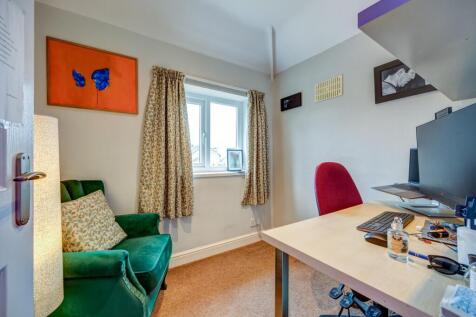 1st Floor Bedrooms