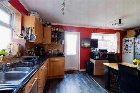 Kitchen / Breakfast Room