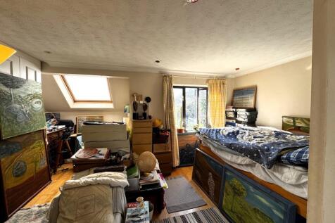 Master Bedroom, 2nd Floor