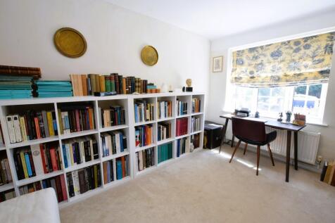 Bedroom 2 (First Floor)