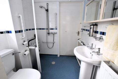 Ground Floor Bedroom &amp; En-Suite