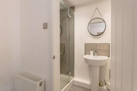 Utility Room &amp; Shower Room