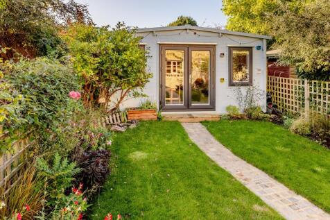 Home Office in the Rear Garden