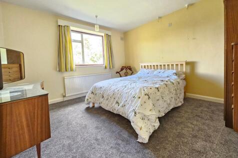 4 Generous Bedrooms