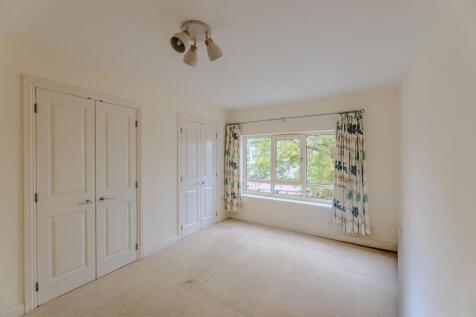 Principle Bedroom with En-Suite