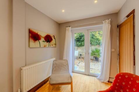 Office/Ground floor bedroom with Ensuite