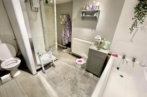 Bathroom1