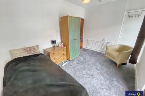 Bed12