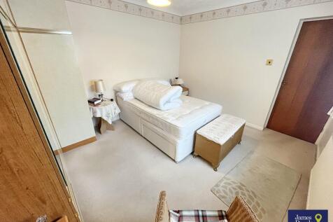 Bed12