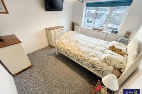 Bed2