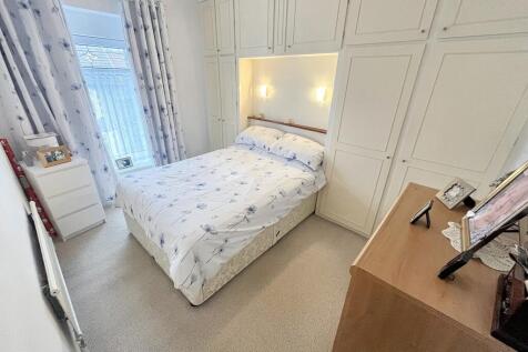 Bed1