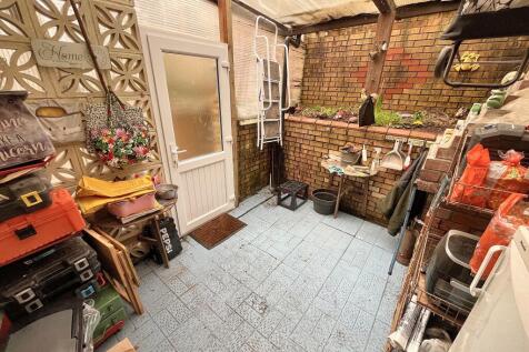 Lean-to1