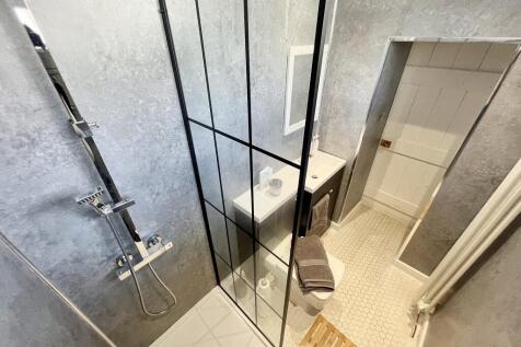 Shower2