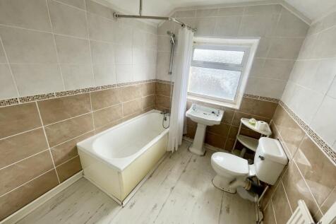 Bathroom (4)
