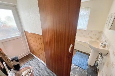 RearHallway1